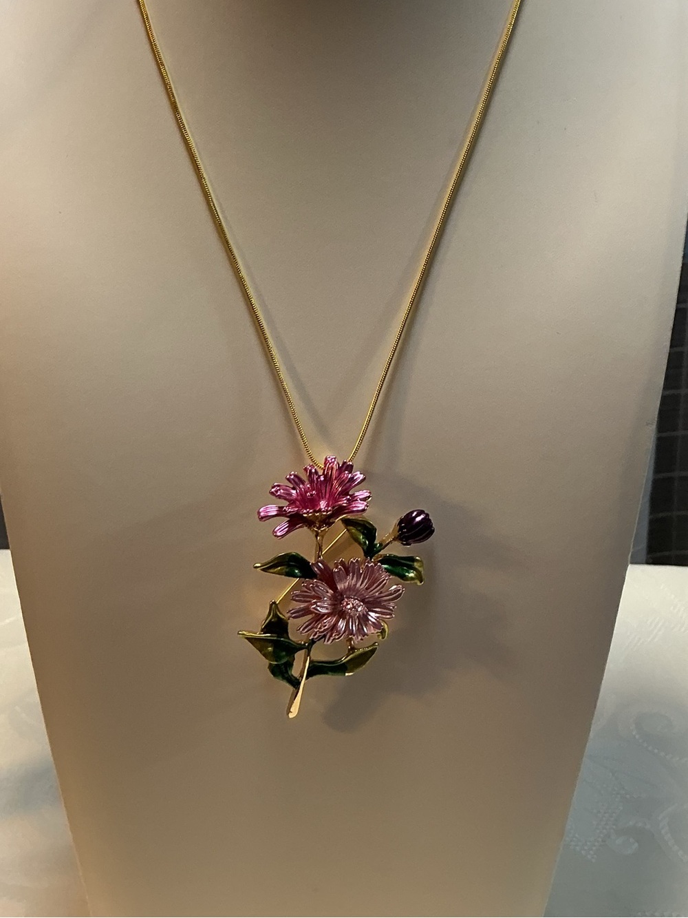 Pink Enamel Floral Flower Gold Tone Brooch Pendant